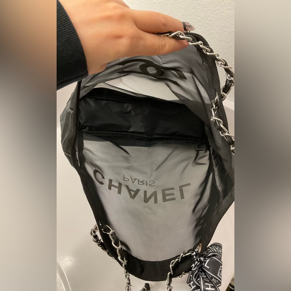 NIP CHANEL Beauty Mesh Tote bag & pouch - Picture 10 of 11